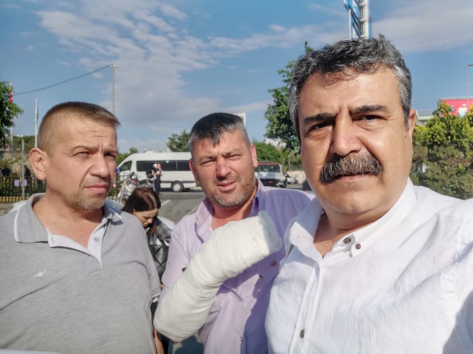 Halk Otobüsü Şoförüne Satırlı Saldırı!